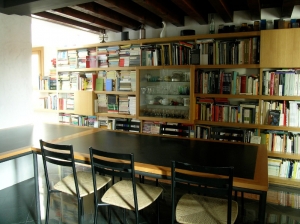 Abitazione a Venezia, libreria in rovere, Arch. Giovanni Leone 2
